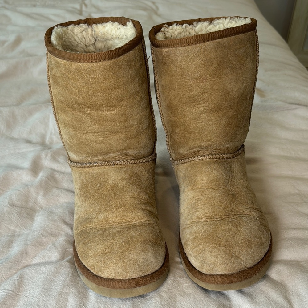UGG Classic Tan Sheepskin Boots